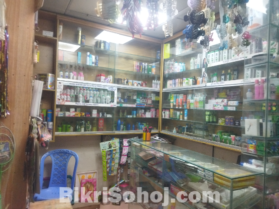 দোকানের ডেকোরেশন